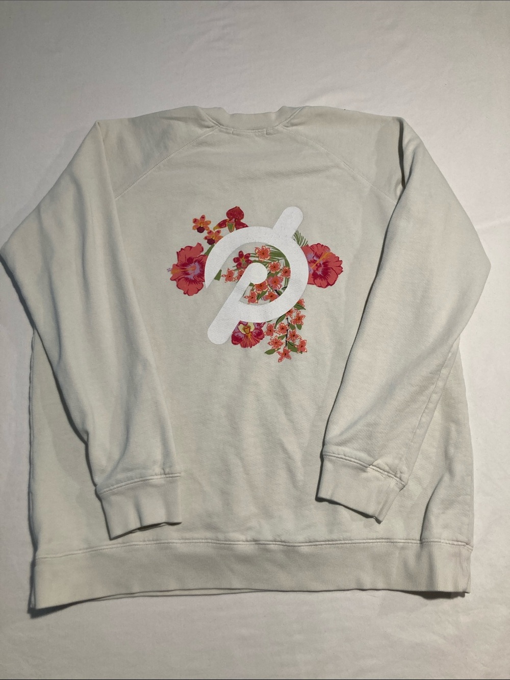 Peloton Cream Crewneck Sweatshirt with Yellow Sleeve Logo - Picture 3 of 9